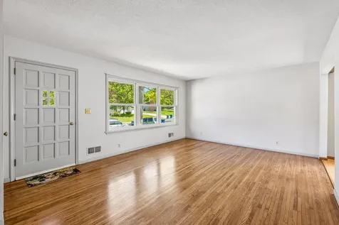 2350 Wells Wood Curve Bloomington MN 55431