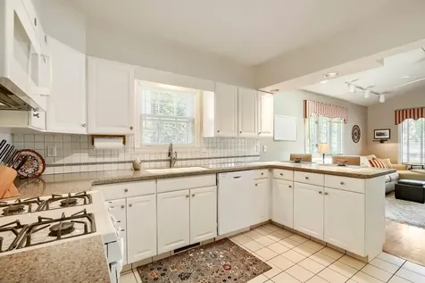 1855 Pinehurst Avenue Saint Paul MN 55116