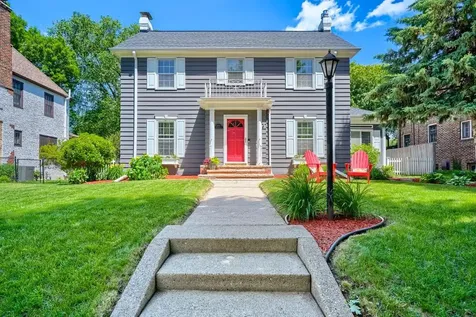 1855 Pinehurst Avenue Saint Paul MN 55116