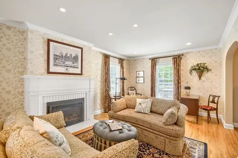 1855 Pinehurst Avenue Saint Paul MN 55116