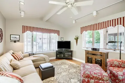 1855 Pinehurst Avenue Saint Paul MN 55116