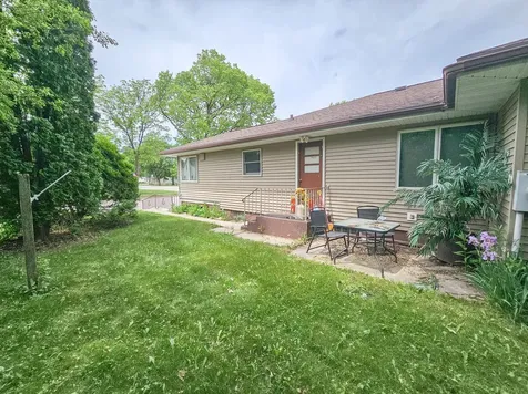 621 10th Avenue Clarkfield MN 56223