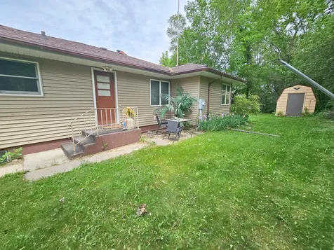 621 10th Avenue Clarkfield MN 56223