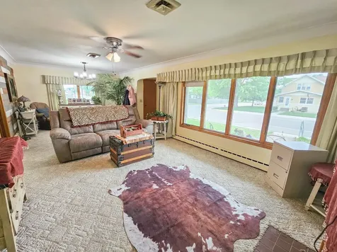 621 10th Avenue Clarkfield MN 56223