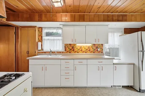 4040 Adair Avenue N Robbinsdale MN 55422