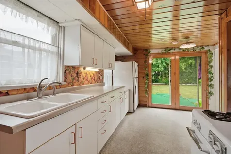4040 Adair Avenue N Robbinsdale MN 55422