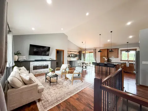 3927 Stone Point Drive NE Rochester MN 55906