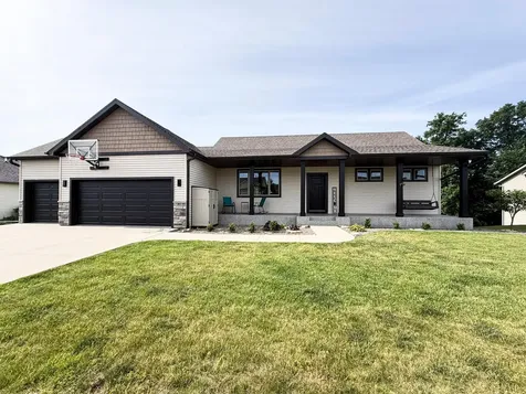 3927 Stone Point Drive NE Rochester MN 55906
