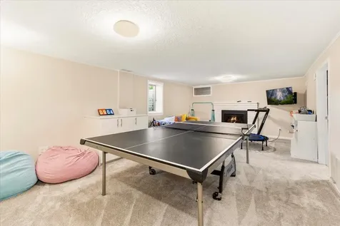 8435 Wesley Drive Golden Valley MN 55427