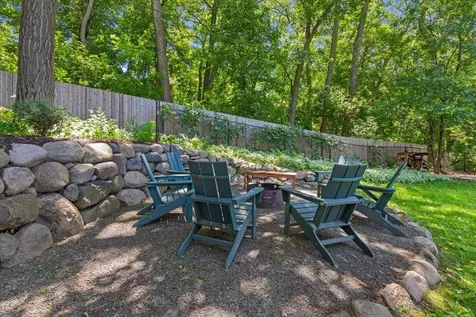 8435 Wesley Drive Golden Valley MN 55427