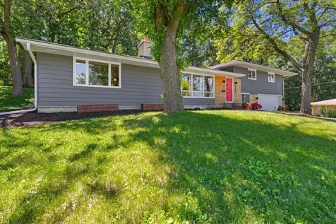 8435 Wesley Drive Golden Valley MN 55427