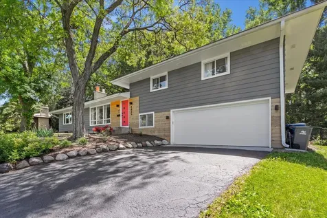 8435 Wesley Drive Golden Valley MN 55427