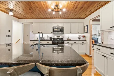 8435 Wesley Drive Golden Valley MN 55427