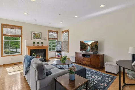 9993 Pincherry Lane Eden Prairie MN 55347