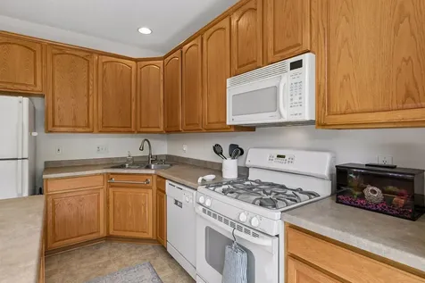 9993 Pincherry Lane Eden Prairie MN 55347