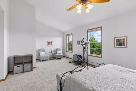 9993 Pincherry Lane Eden Prairie MN 55347