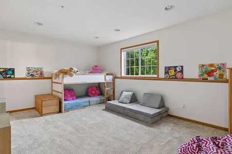 9993 Pincherry Lane Eden Prairie MN 55347