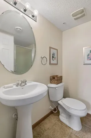 9993 Pincherry Lane Eden Prairie MN 55347