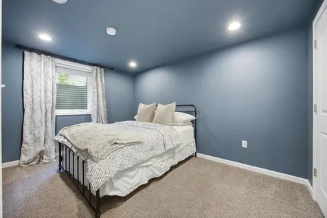 455 16th Avenue S Fargo ND 58103