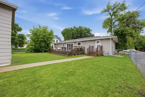 455 16th Avenue S Fargo ND 58103