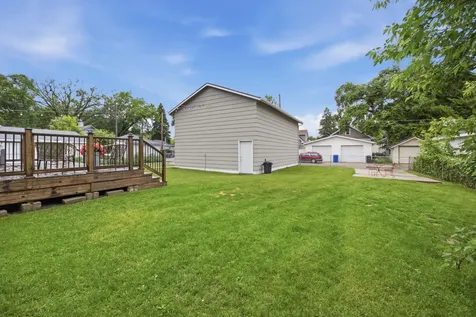 455 16th Avenue S Fargo ND 58103