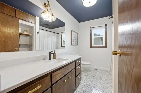 455 16th Avenue S Fargo ND 58103