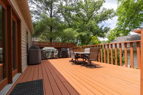 2087 Eldridge Avenue E North Saint Paul MN 55109