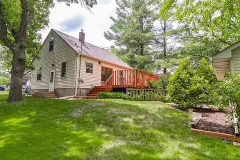 2087 Eldridge Avenue E North Saint Paul MN 55109