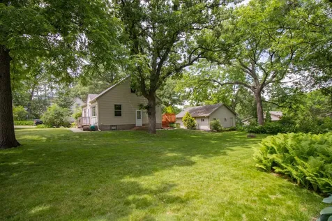 2087 Eldridge Avenue E North Saint Paul MN 55109