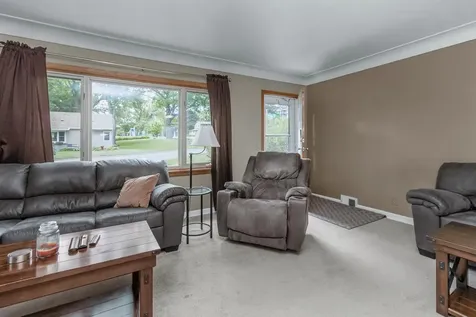 2087 Eldridge Avenue E North Saint Paul MN 55109