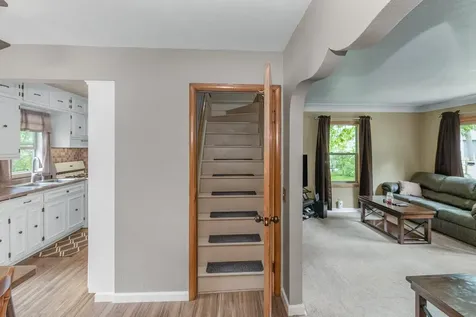 2087 Eldridge Avenue E North Saint Paul MN 55109