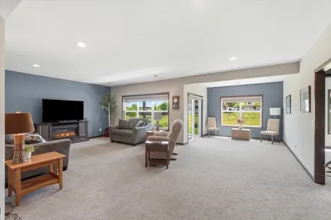 3547 Cove Point Circle NW Prior Lake MN 55372