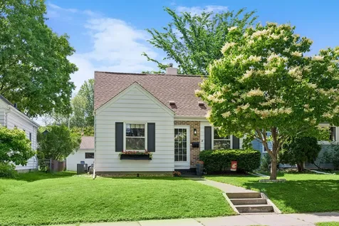 3206 Mckinley Street NE Minneapolis MN 55418