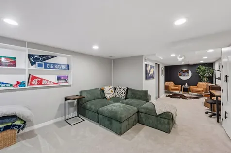3206 Mckinley Street NE Minneapolis MN 55418