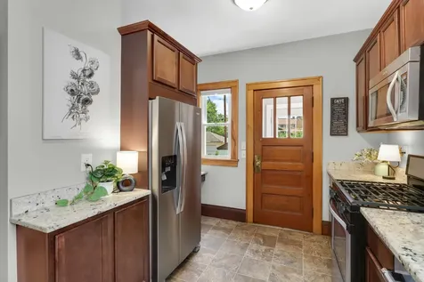 1202 Thomas Avenue Saint Paul MN 55104