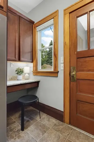 1202 Thomas Avenue Saint Paul MN 55104