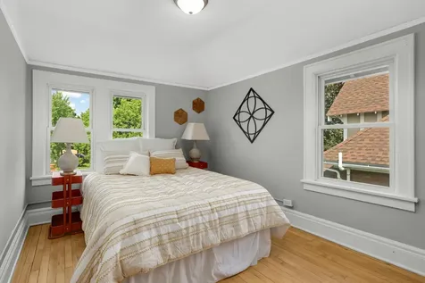 1202 Thomas Avenue Saint Paul MN 55104