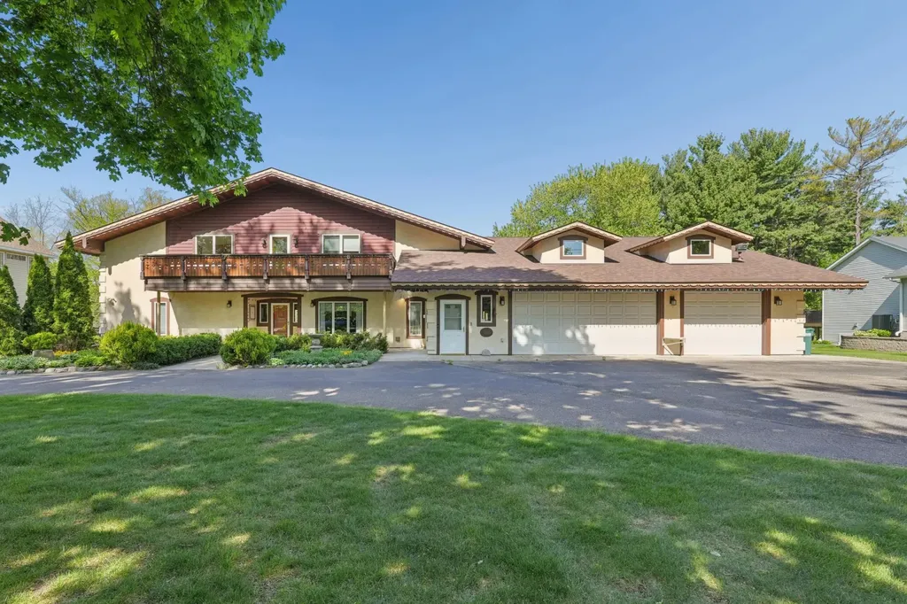 4151 Rice Street Shoreview MN 55126