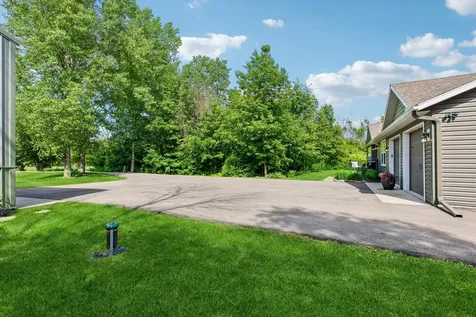 6787 Fairfax Way Faribault MN 55021