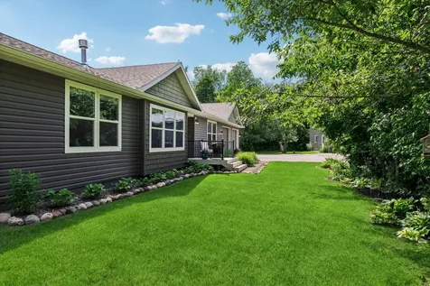 6787 Fairfax Way Faribault MN 55021