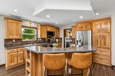 6787 Fairfax Way Faribault MN 55021