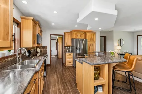 6787 Fairfax Way Faribault MN 55021