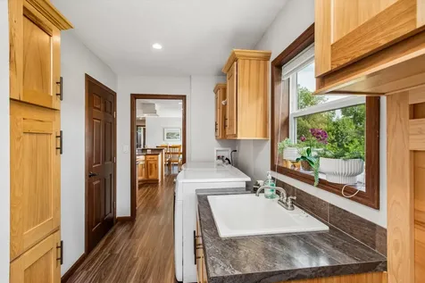 6787 Fairfax Way Faribault MN 55021