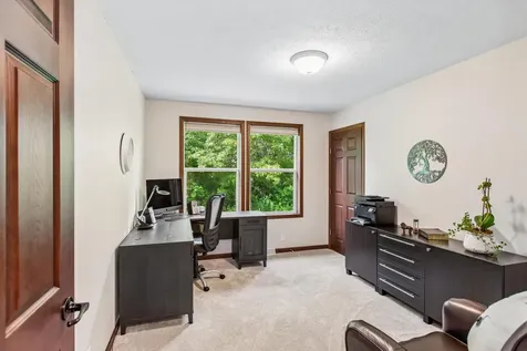 6787 Fairfax Way Faribault MN 55021