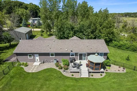 6787 Fairfax Way Faribault MN 55021