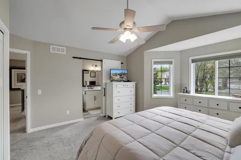 881 Kimberly Lane Chanhassen MN 55317