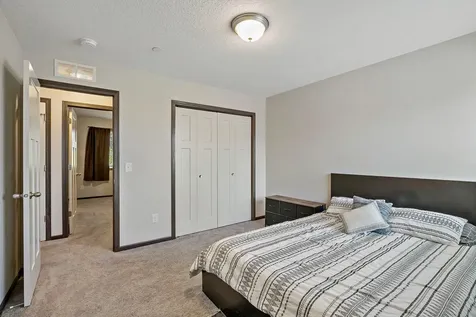 7106 Calumet Court Savage MN 55378
