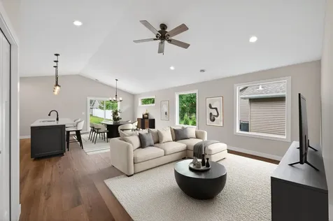 7255 Hawthorne Court North Branch MN 55056