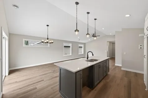 7255 Hawthorne Court North Branch MN 55056