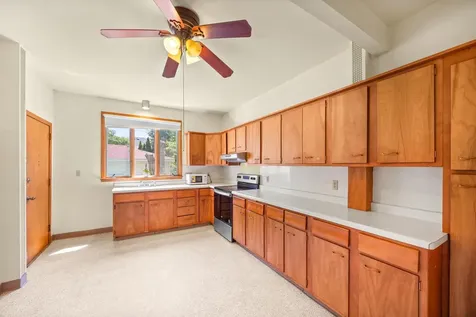 898 Western Avenue N Saint Paul MN 55117